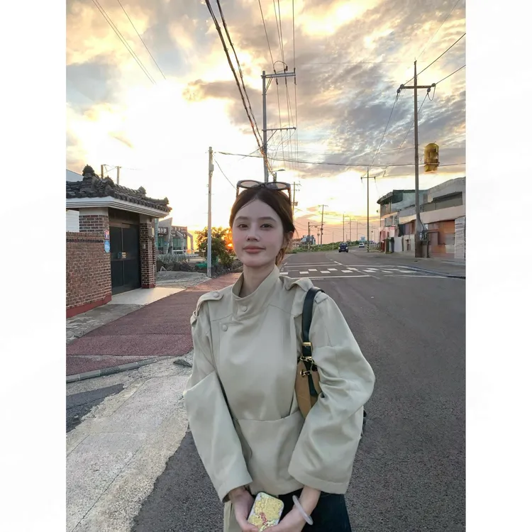 慢调巴黎~韩系秋季短款卡其色风衣外套女小个子薄款上衣