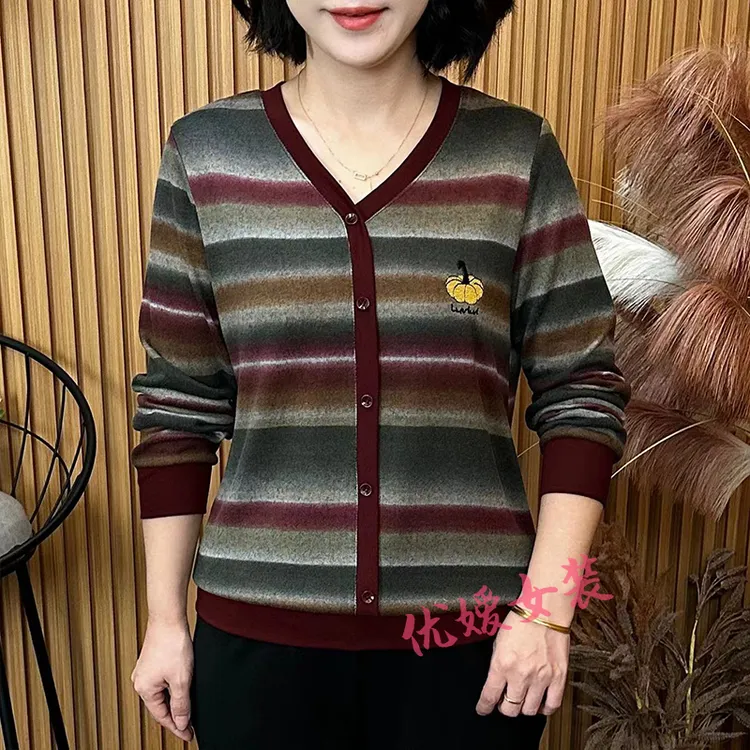 中老年女装秋季减龄条纹V领小衫宽松显瘦百搭洋气妈妈装长袖上衣