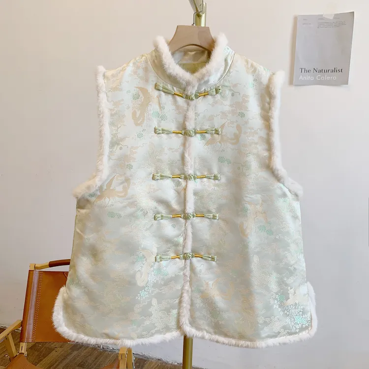 青鸟C5034夹棉提花毛条盘扣圆领马甲