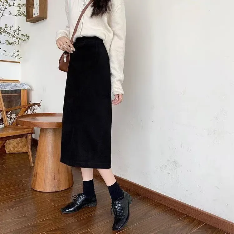 高腰显瘦黑色半身裙子秋冬时尚百搭a字半身裙女款爆款2025新款