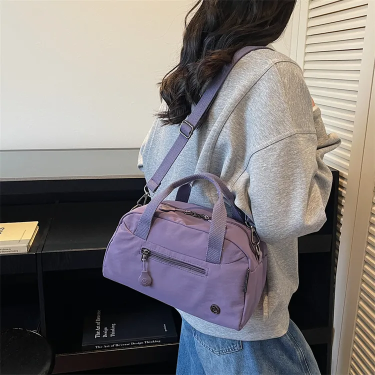 简约新款休闲斜挎包包手提包时尚单肩包轻便通勤大容量手提包潮流