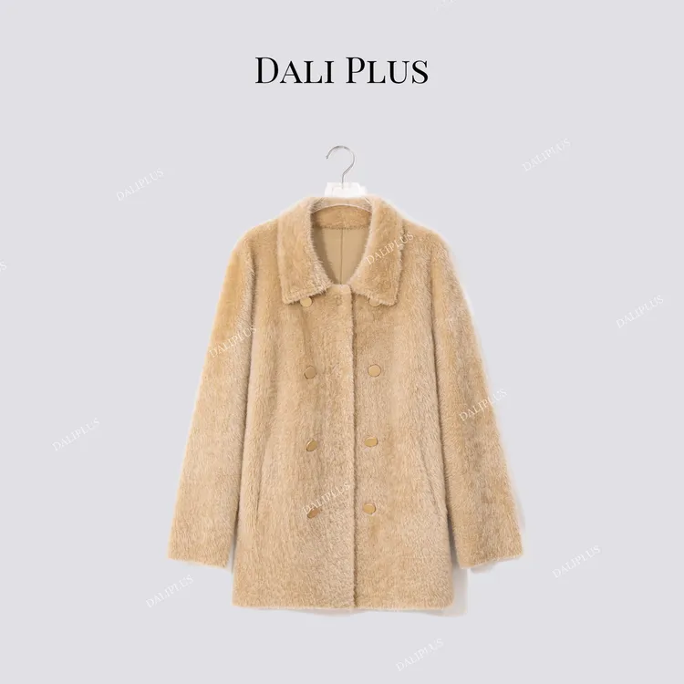 DALI PLUS“西班牙进口米黄金拉贡‘’小羊皮皮毛一体皮草-D5CH5149