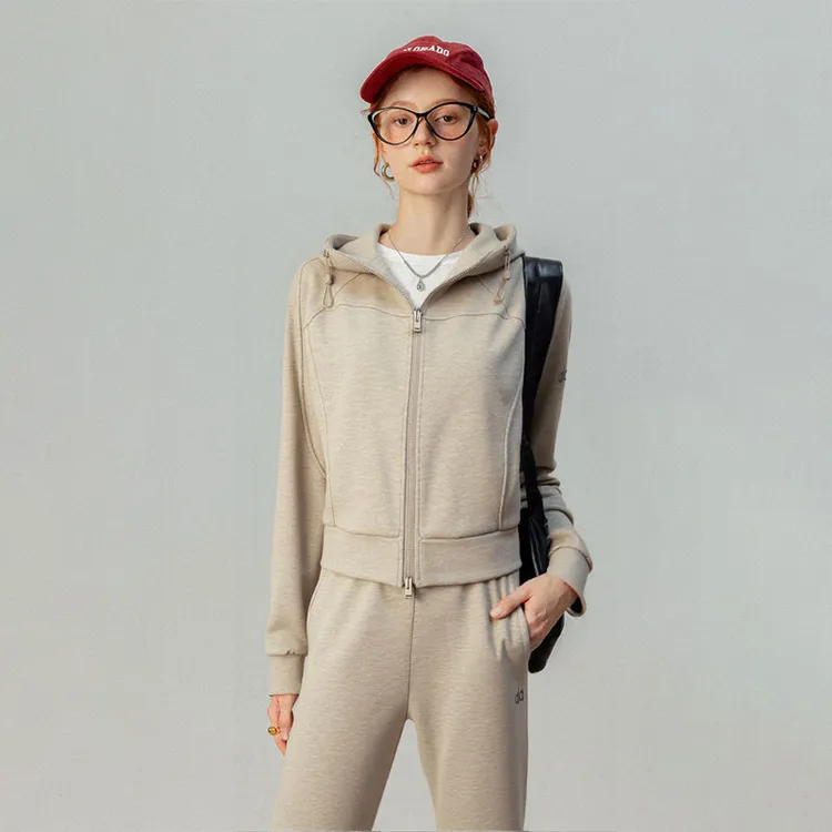 【绒暖织语】时尚休闲风撞色剌绣加绒套装353269