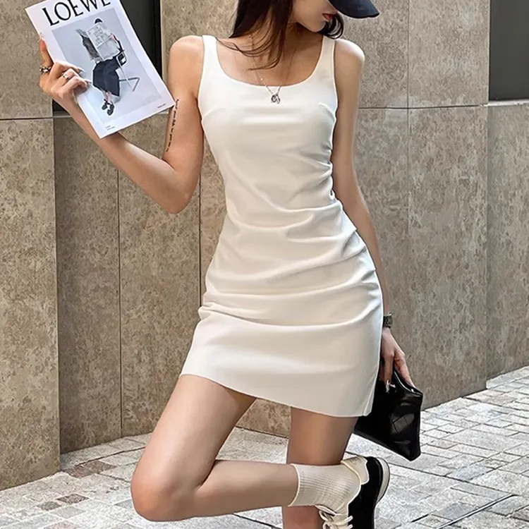 辣妹气质小个子肯豆A字短裙女夏季性感方领吊带修身显瘦连衣裙