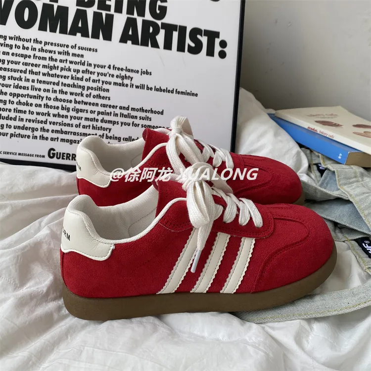 徐阿龙红色德训鞋女2025春夏新款平底百搭板鞋ins复古休闲运动鞋