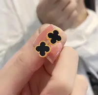 【金羽黄金】足金999镶嵌四叶草5G工艺耳饰2.84 2.63 2.87