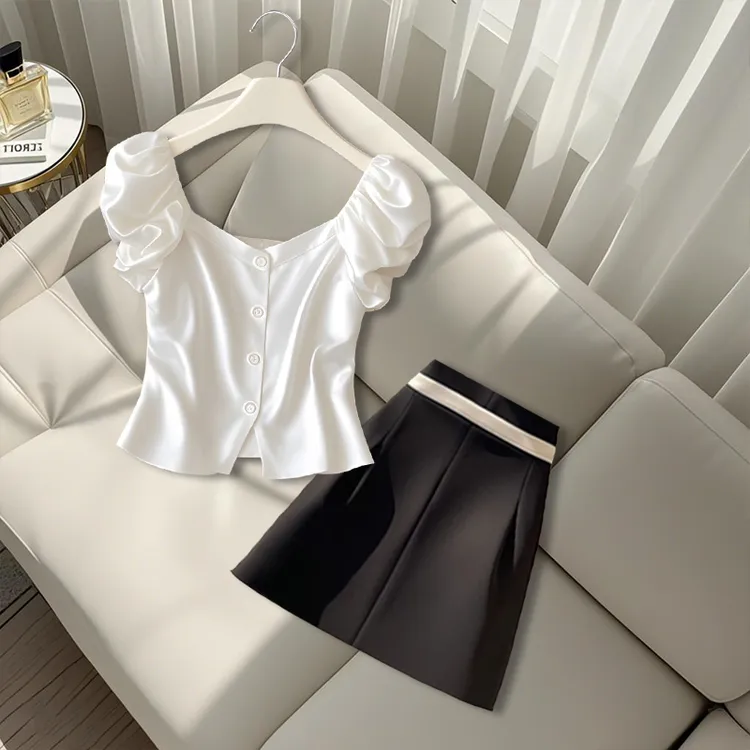 2025夏季新款洋气显瘦时尚百搭气质泡泡袖上衣高腰小个子后妈短裙