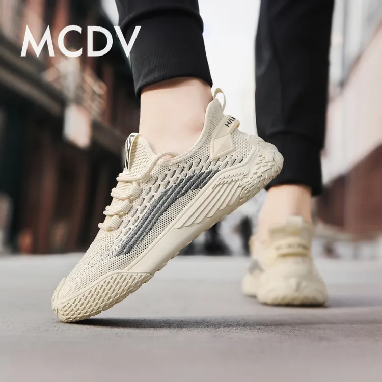 2025新款男鞋夏季透气飞织薄款网面网鞋轻便软底运动休闲椰子潮鞋