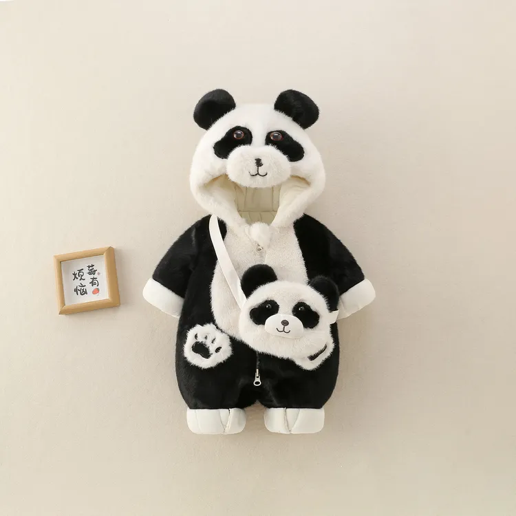 BBQ冬装婴幼儿可爱熊猫连体衣宝宝可爱爬服哈衣
