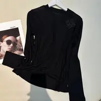 《姚家优麦汇》Y6977秋款圆领设计感时尚百搭长袖显瘦上衣款女