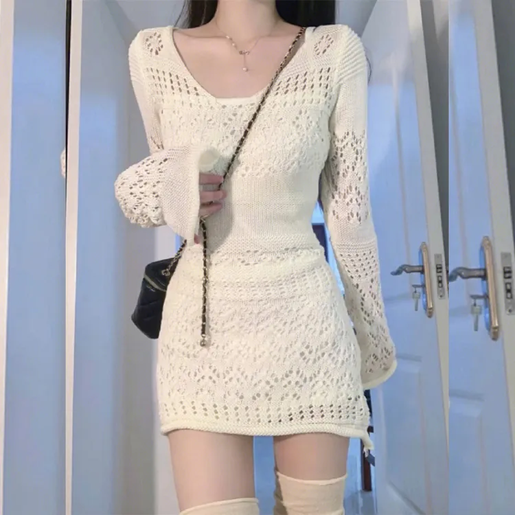 高级感镂空针织连衣裙秋装女2025年新款纯欲风辣妹短裙设计感小众