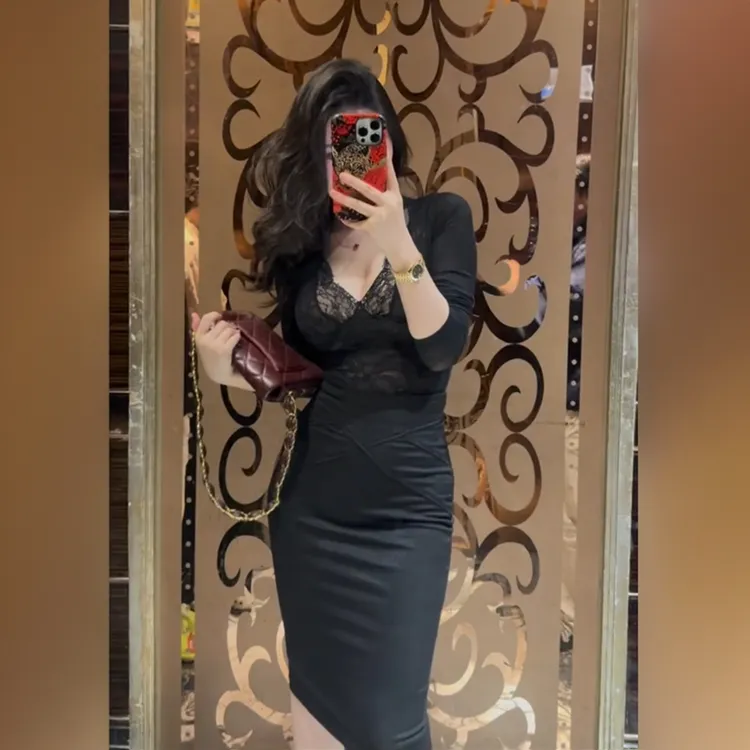 微胖轻熟风性感气质长袖蕾丝衫女早春纯欲高腰弹力包臀半身裙套装