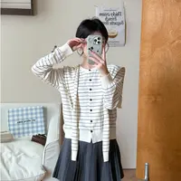 【一四六Yisiliu】小个子韩系条纹针织长袖圆领单排扣开衫外搭披肩