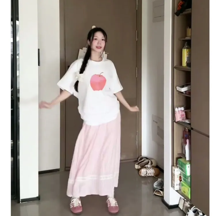 2025夏季新款女法式气质圆领修身短袖印花上衣高腰显瘦条纹半身裙