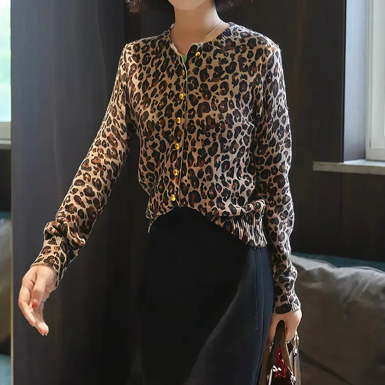 高级感秋装时髦小众显瘦上衣2025年新款减龄气质休闲豹纹个性女装