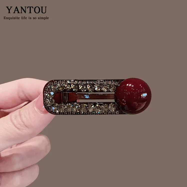 闪耀水钻圆珠发夹女新款高级感刘海侧边夹精致发卡百搭碎发鸭嘴夹