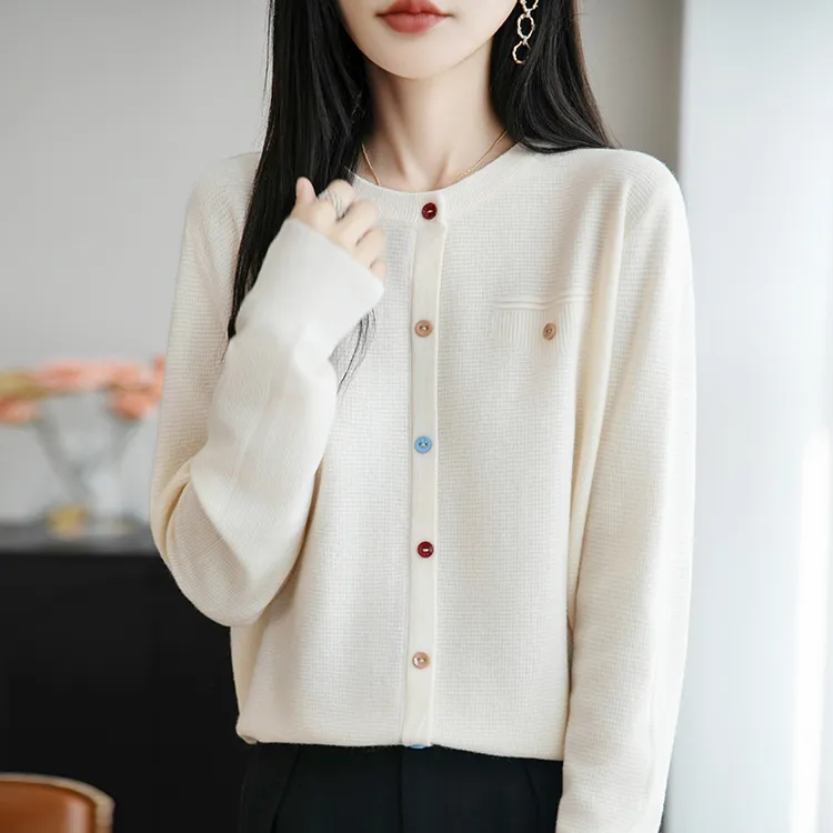 秋装2025新款大码小香风上衣女宽松遮肚子显瘦洋气薄款针织打底衫