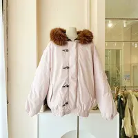 青青大码女装 秋冬新款牛角扣连帽大毛领宽松加厚粉色派克服A5183