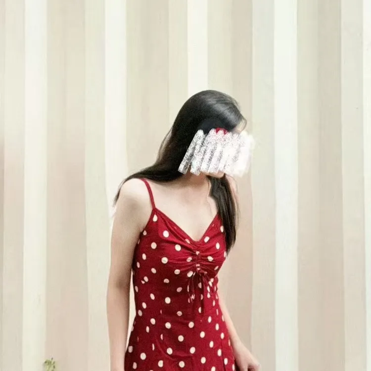 复古中长款波点吊带裙女夏季法式气质度假风显瘦连衣裙