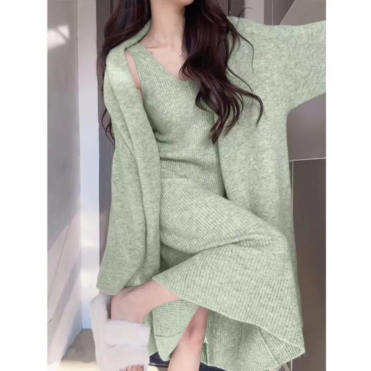 2025年秋冬温柔气质慵懒风长款针织开衫连衣裙两件套宽松外套女