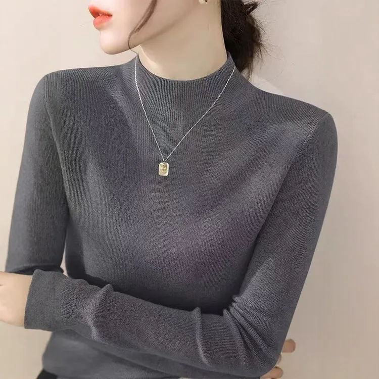 2025年秋冬新款女装深灰色半高领毛衣内搭打底上衣修身长袖针织衫