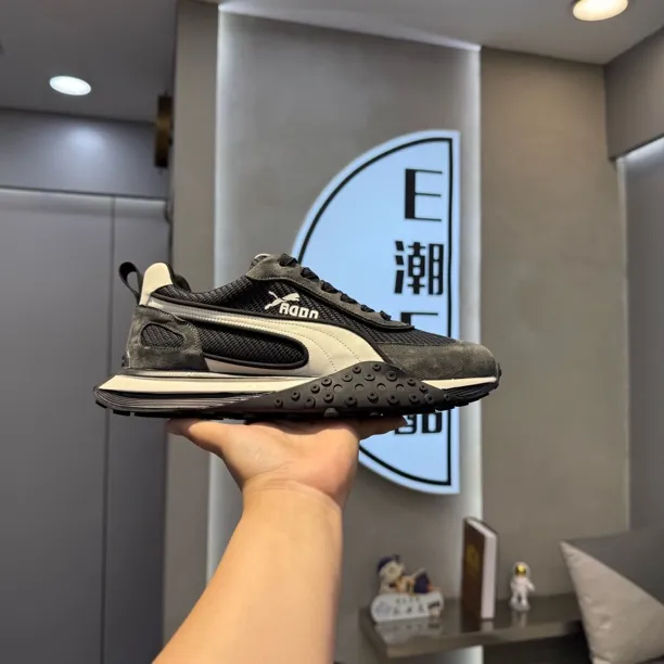 新款时尚百搭舒适休闲软底系带防滑底潮流男鞋