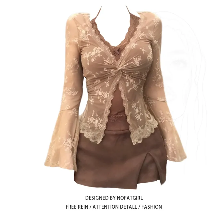 大码胖妹妹甜辣妹复古假两件蕾丝设计感上衣女秋季纯欲半身裙套装