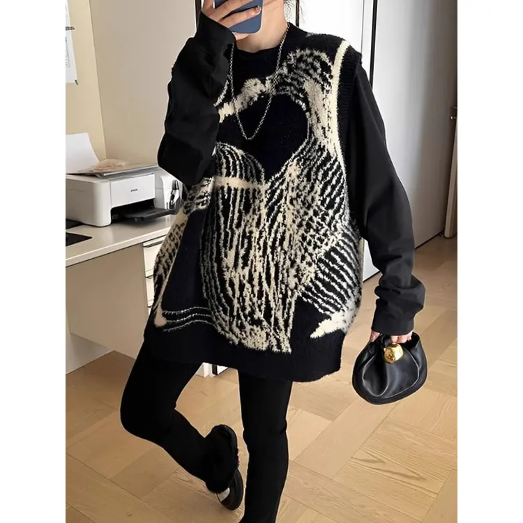 盘它！颜值甩它三条街！针织马甲背心女别致宽松上衣黑色毛衣秋冬款