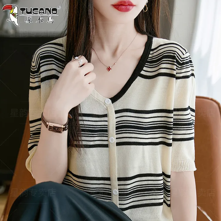 啄木鸟2025年夏季开衫显瘦洋气V领百搭时尚条纹针织减龄宽松T恤