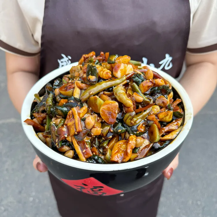 东北八宝菜即食酱菜下饭腌制小酱菜咸口东北咸菜