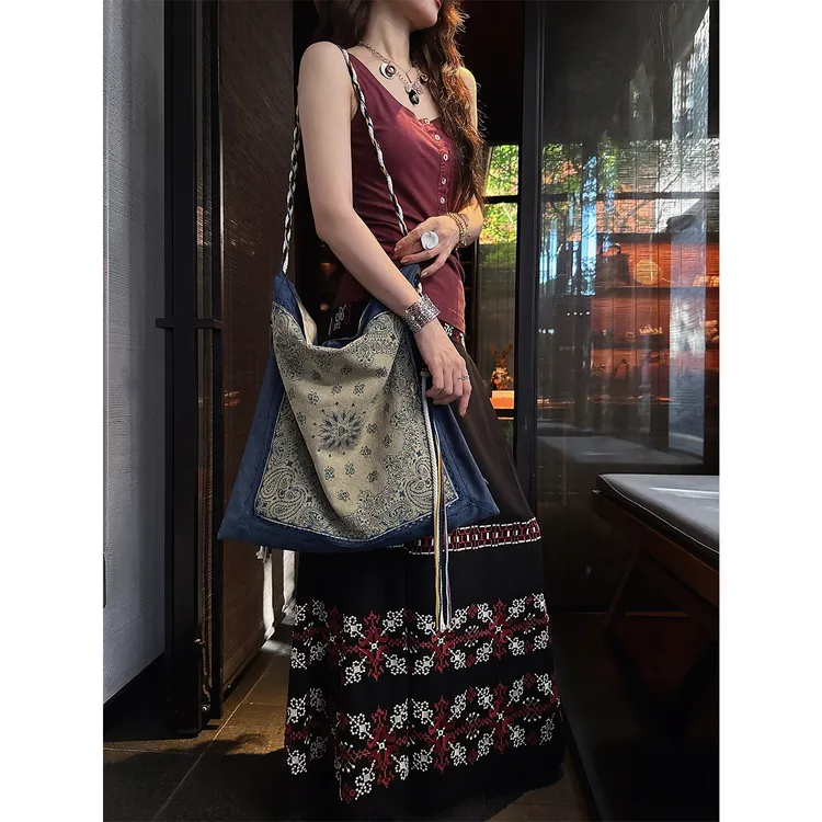 三吉黑花【织麦】单肩包包女式绣花牛仔民族风小众高级感2025新款