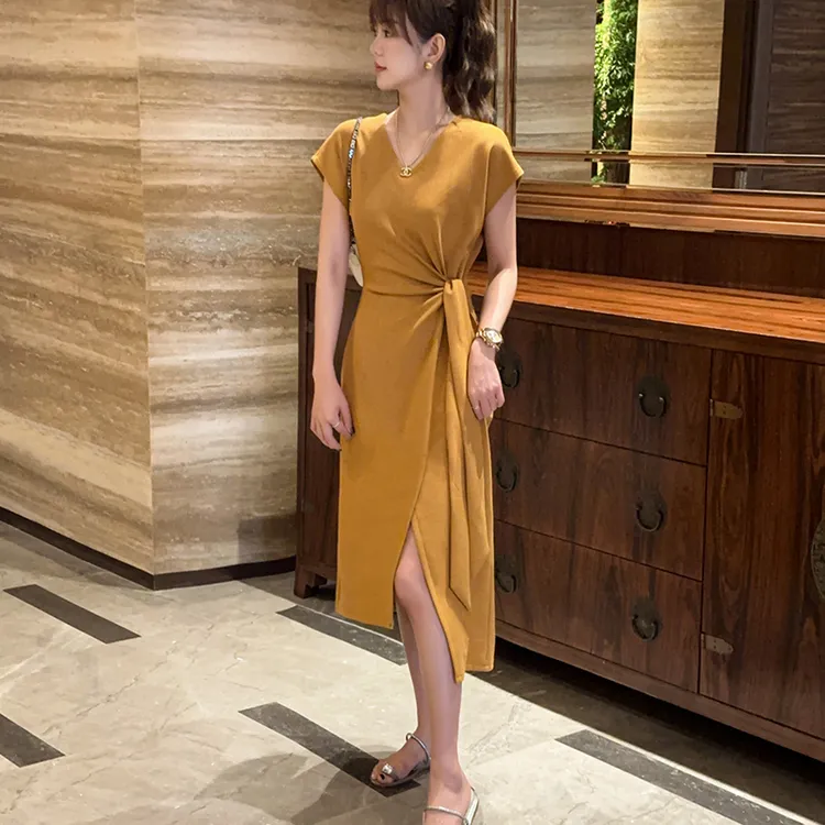 法式开叉系带连衣裙高级感气质女夏季2025新款时尚修身新款连衣裙
