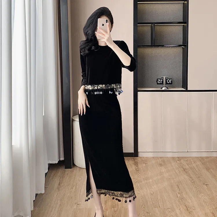 实拍现货秋冬新款时尚亮片拼接流苏欧洲站气质遮肉丝绒金两件套