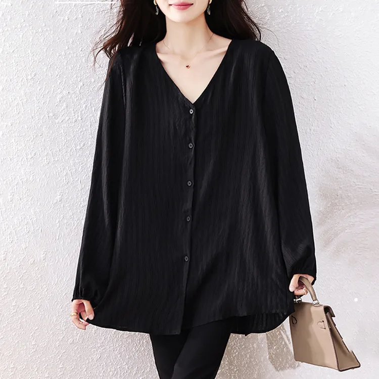 【女神新衣】2025早秋新款设计感V领大码气质时尚百搭宽松显瘦衬衫