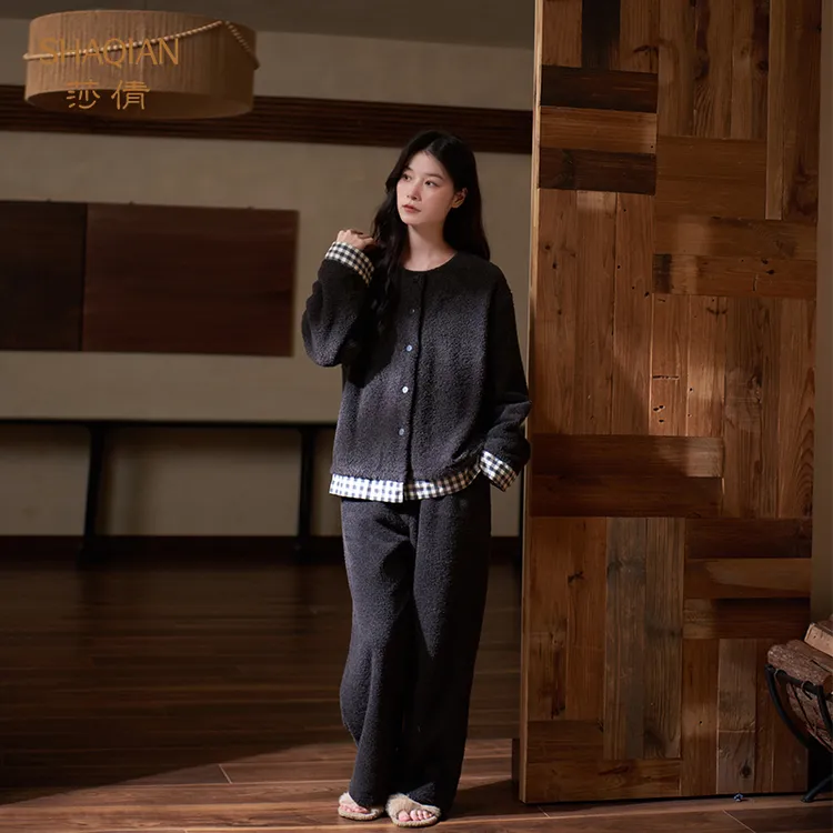 莎倩睡衣女款新款秋冬季半边绒家居服加绒加厚珊瑚绒可外穿套装