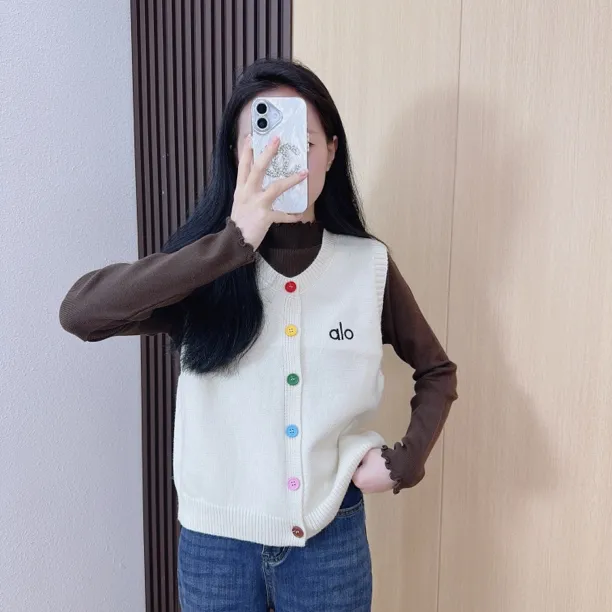 140-158小个子秋季韩系减龄刺绣马甲配针织打底两件套