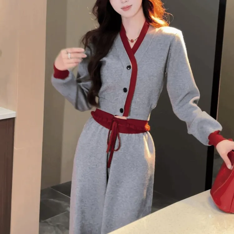 时髦感拼接蕾丝纯色羊毛针织女套装2024秋季新款短款开衫上衣长裤