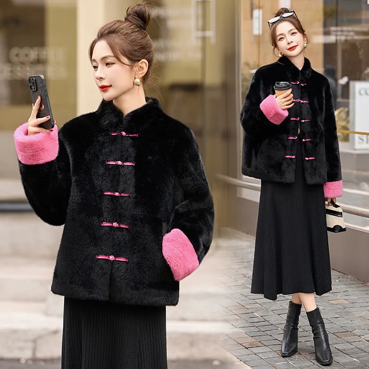 新中式皮毛一体撞色外套女2025冬季新款气质高级感短款保暖外套
