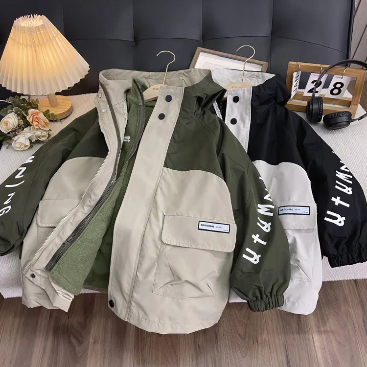 佑妈家童装 男女童潮款运动外套 中大童三合一潮款冲锋衣