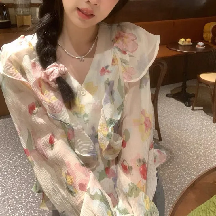 温柔风花朵印花v领荷叶边短款防晒衬衫女设计感洋气减龄漂亮上衣