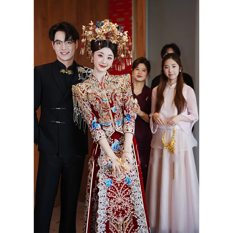 高端丝绒秀禾服婚服2025新款新娘结婚中式礼服嫁衣出阁嫁衣秀和服