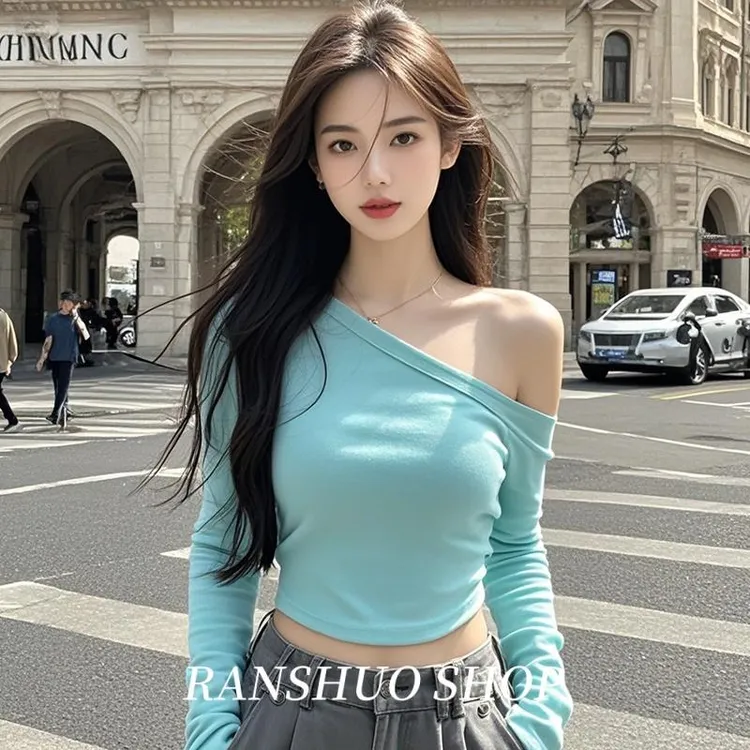 纯欲辣妹蓝色斜领露肩上衣女秋季短款修身显瘦长袖t恤性感打底衫
