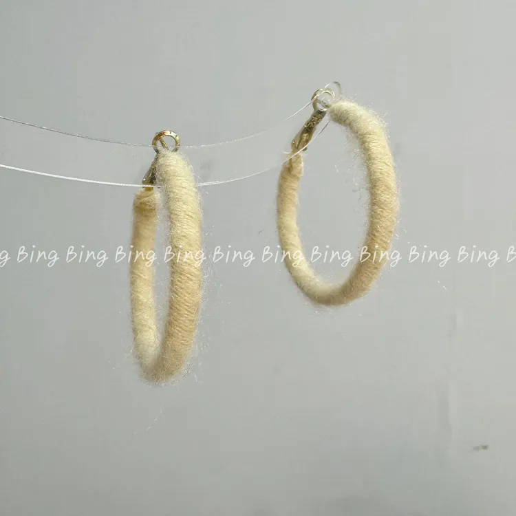 铜合金耳饰 毛线~温柔ins小众耳饰耳圈毛茸茸的很好看 A219