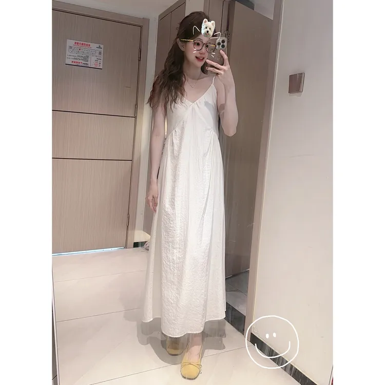 茶歇法式时尚甜美白色吊带连衣裙子女2025夏季新款气质长裙D1312