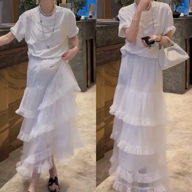 2025春夏新款时尚显瘦气质女士网红洋气两件套百搭款D7945