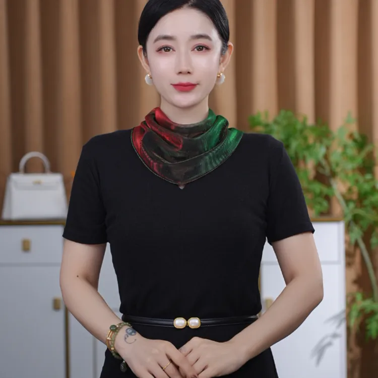 韩版新款百搭炫彩珠珠脖颈时尚小丝巾三角巾