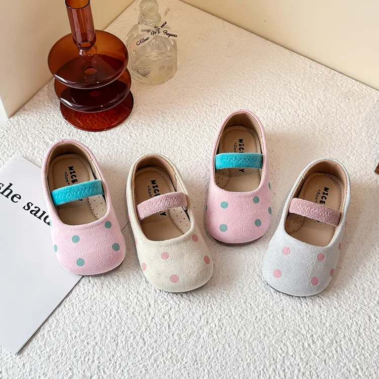 宝宝鞋子女童豆豆鞋春秋2025新款小女孩洋气一脚蹬公主鞋儿童单鞋