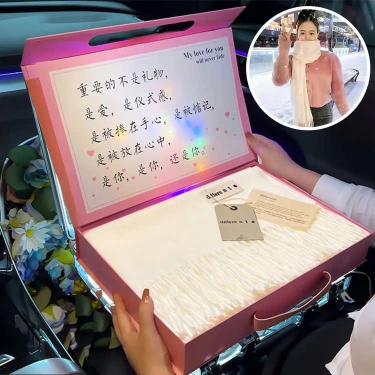 圣诞节新年礼物新款保暖围巾送女友老婆冬天女朋友的惊喜浪漫生日