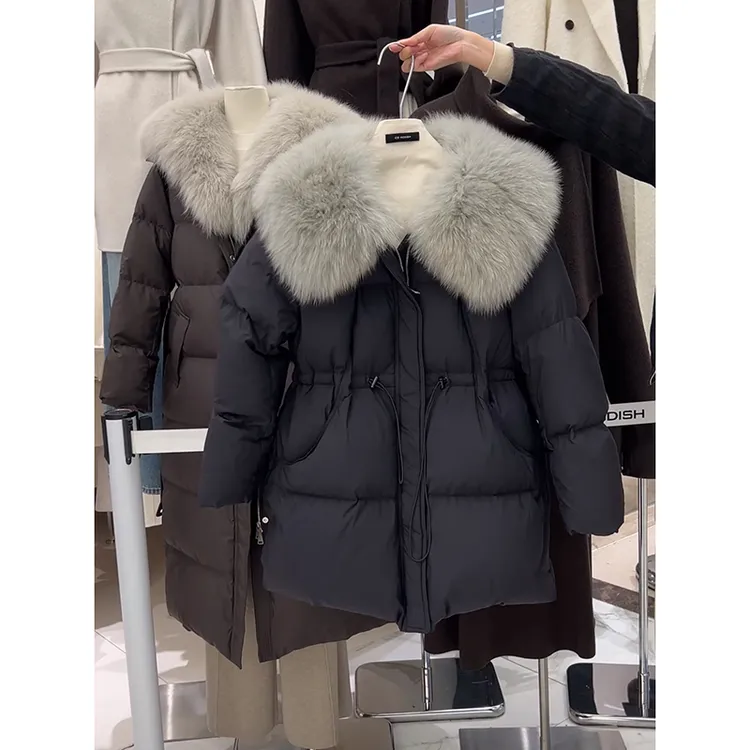 2025女冬季独特超好看时尚大毛领收腰显瘦棉服中长款保暖百搭外套