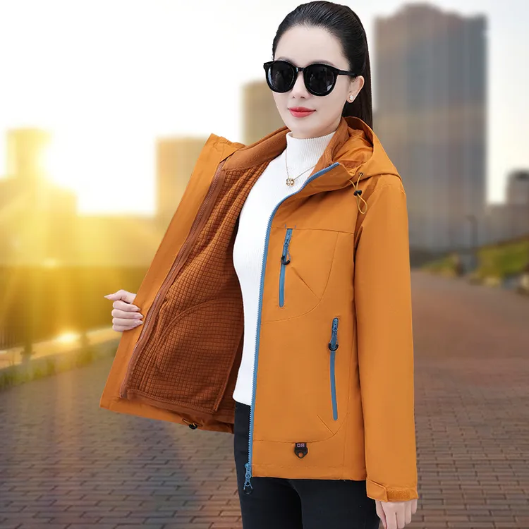 新款三合一冲锋衣外套防风防水登山夹克秋冬季外套情侣运动户外